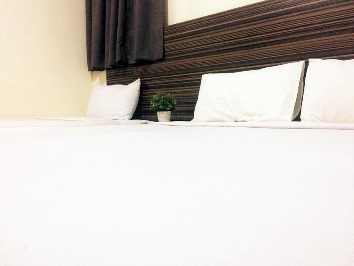 Hotel Sara'S Inn, Shah Alam Exteriör bild